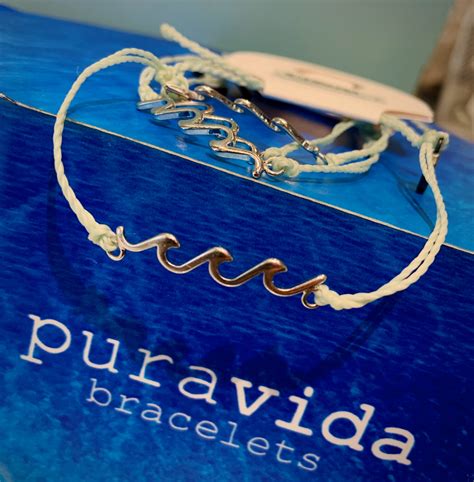 Pura Vida Adjustable Bracelet Winter Fresh With Silver Wave