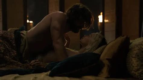 Nude Video Celebs Emilia Clarke Sexy Game Of Thrones S E