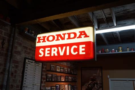 Retro Honda Service Sign At The Mungenast Classic Automobiles And