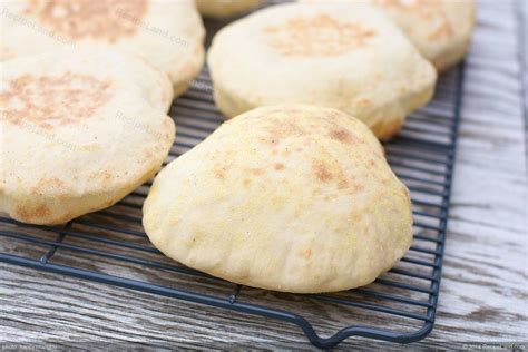 This is a great, basic and fairly easy pita bread recipe for beginners. Easy Pita Bread Recipe | RecipeLand.com