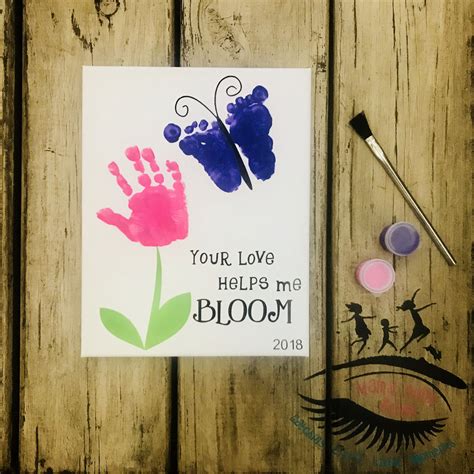 Mamadontblink Baby Footprint Art Grandparents Day Crafts Easy