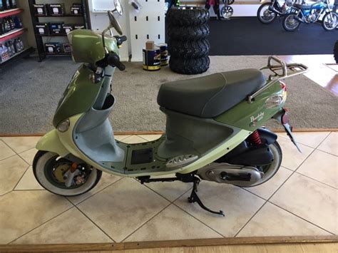 Clean well kept buddy 125 with 10,000 miles. Genuine Scooter Buddy 125 motorcycles for sale