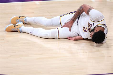 Lakers Injury Report: Anthony Davis day-to-day with groin strain - Silver Screen and Roll
