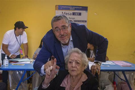 ¿quién Es Bernardo Arévalo El Hombre Con El Que Nadie Contaba En Las Elecciones De Guatemala