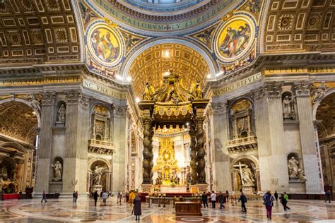La Basilique Saint Pierre De Rome Vatican