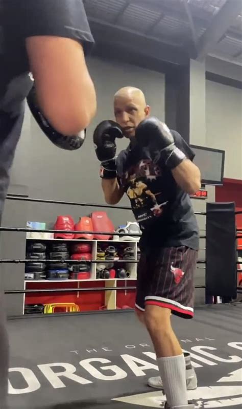 Billy Dib Smashes The Pads As Australian Boxer Aims To Get Back Into Shape After Stomach Cancer
