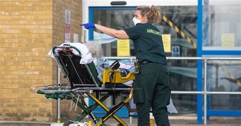 Nhs Bracing For Perfect Storm Winter Disaster Amid Mass Exodus Of