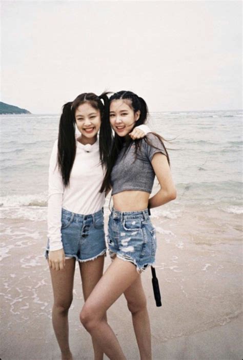 Discover images and videos about blackpink rose from all over the world on we heart it. Pin oleh ellengomes di BLACKPINK | Gadis lucu, Gambar ...