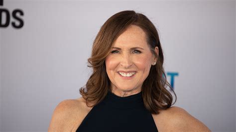 Molly Shannon Sings Through Her Problems With ‘snl Cast During Monologue Cirrkus News