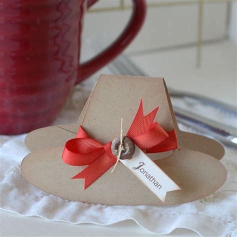 May 04, 2020 · this diy card is perfect for the crafter that has good calligraphy skills. 20 Lovely DIY Thanksgiving Place cards
