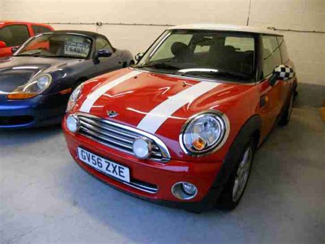 Mini 2006 Cooper 16cc Bright Red With White Roof And Viper Stripes
