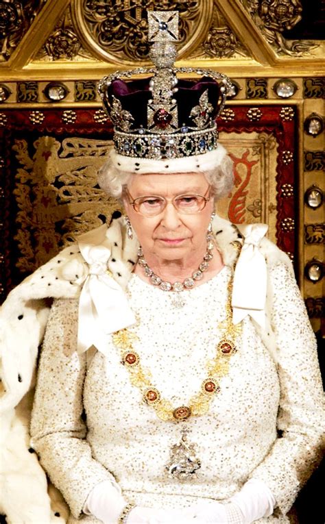Britain's Imperial State Crown from Stunning Royal Jewels From All Over ...