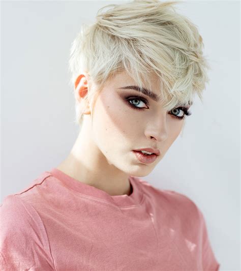 Short curly hair is beautiful and can look stylish on all women. 20 Stylish Androgynous Hairstyles You Need To Know About