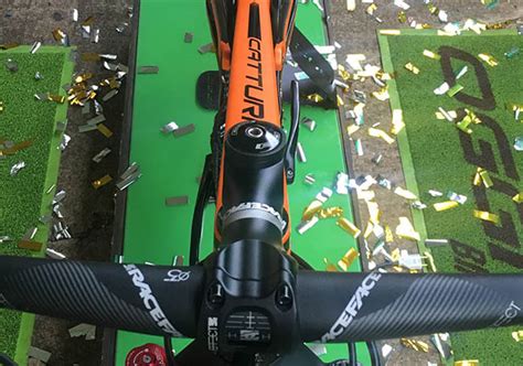 If you want to know the exact meaning, history, etymology or english translation of this term. Cattura, a primeira MTB full suspension da brasileira Oggi | MTB Brasília