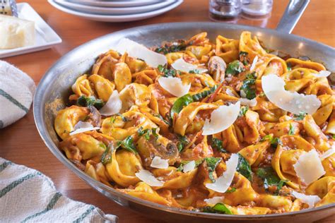 Cook until the sausage is browned and cooed through and any liquid has cooked off. Italian Sausage Tortellini Skillet with Mushrooms and ...