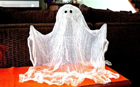 Un fantôme flottant à fabriquer pour l'Halloween