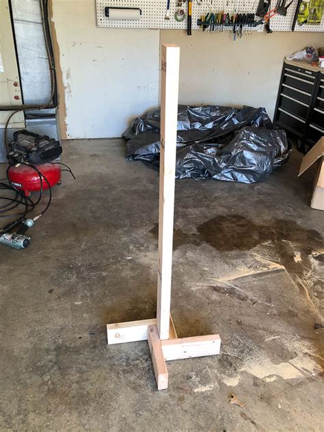 Stsrts at 9 am exercise bike, treadmill, yard tools, (rakes, shovels etc,) art work, womens clothes $1.00 ea. DIY Clothes Rack and Free Printable Size Dividers for Yard ...