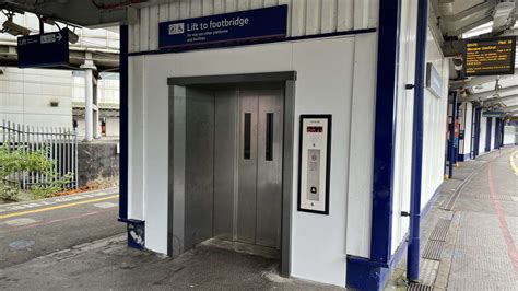 Platforms 13 14 Lift Reopens At Manchester Piccadilly Railway Station