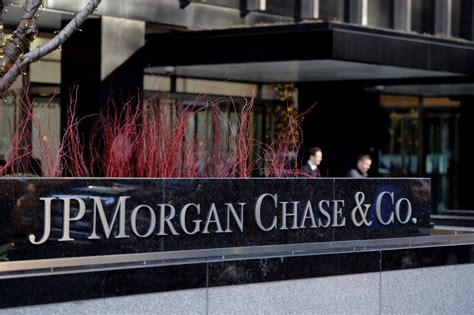jp morgan to pay 2 billion settlement in madoff case here and now