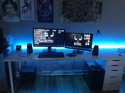 My friend doesnt think this setup is worthy of praise because of his bad cable management. I 