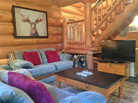 Freedom yurt cabins are a unique alternative to traditional log cabin kits. Cozy cabin near Mt. Baker, Washington. Kid-friendly!