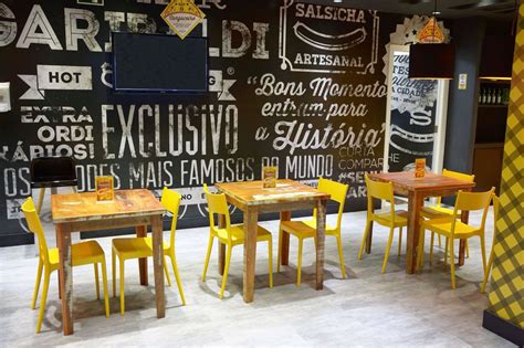 Pin De Hani Nazzal Em Cafe Design Decoracao De Lanchonete Interiores