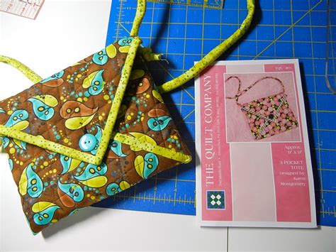 Repeat with the other side. Quilters Crossing: Quillow Tutorial