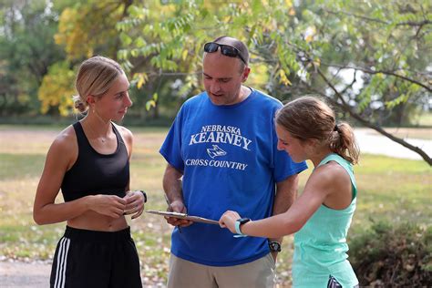 UNK track, cross country bring Bonsall family closer together - CENTRAL