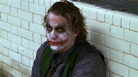 The Dark Knight Joker S Scars Were Inspired By A Terrifying Element Of