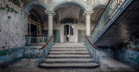 Photographer Finds Abandoned Buildings In Europe And Immortalizes Them In His Photos Demilked