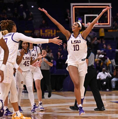 LSU Women S Basketball Secures Best Start In Program History At Beats Kentucky