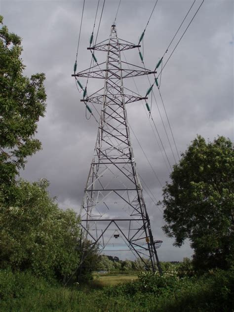Electricity Pylon © Sharon Loxton Geograph Britain And Ireland