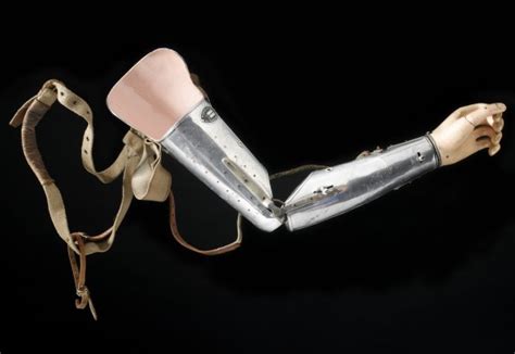 Anything that has a moisture sensor to activate the hand is bound to raise more questions than it can answer. 9 Amazing DIY Prosthetic Limbs - Oddee
