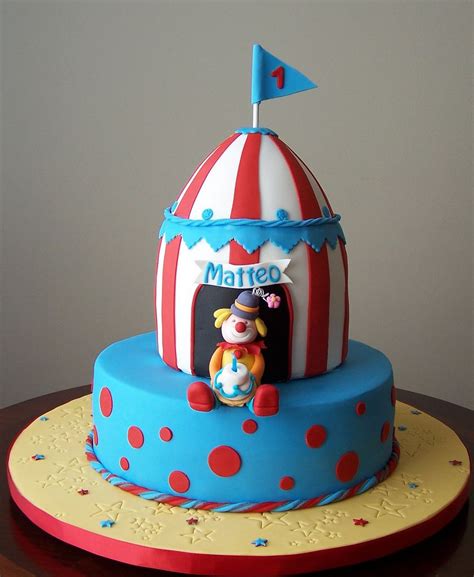 Circus Tent And Clown Cake Clown Cake Circus Cakes First Birthday Cakes