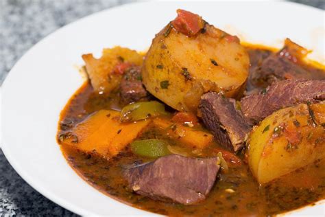 It's perfect slowly simmered on the stovetop, in the oven or pressure cooker. Diane Kitchen Mendoza Argentina, Halloween Party Diner ...