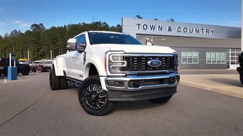 2023 Ford F 450 Super Duty Dually Keeps It Level On Fuel Forged 22s