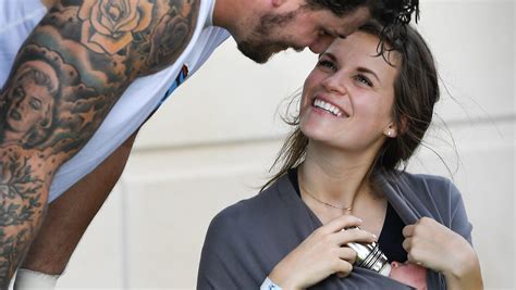 Titans: Taylor Lewan marries Taylin Gallacher