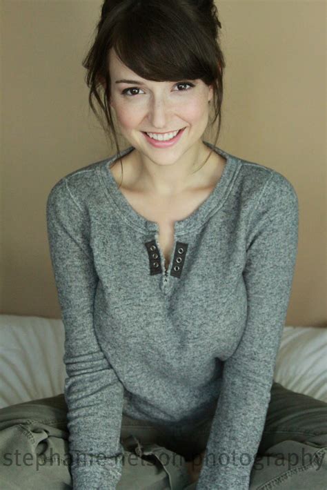 Milana Vayntrub Aka Lily From AT T Commercials Is Serviceable