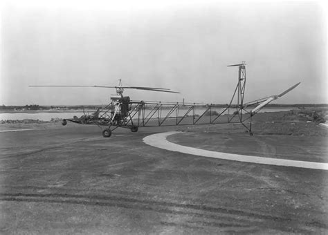 Vought Sikorsky Vs 300 Historical Photos From The Worlds First