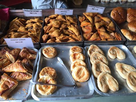 Aroma bakery & cafe, guiyang: 17 Photos Karipap Kambing Paling Sedap & Roti Buku Oven ...