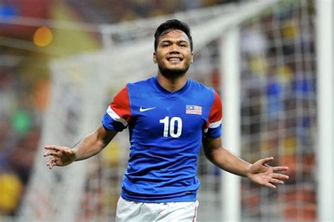 Berapa gaji pemain bola sepak di malaysia? Senarai 10 Gaji Lumayan Pemain Bola Sepak Malaysia | INFO ...