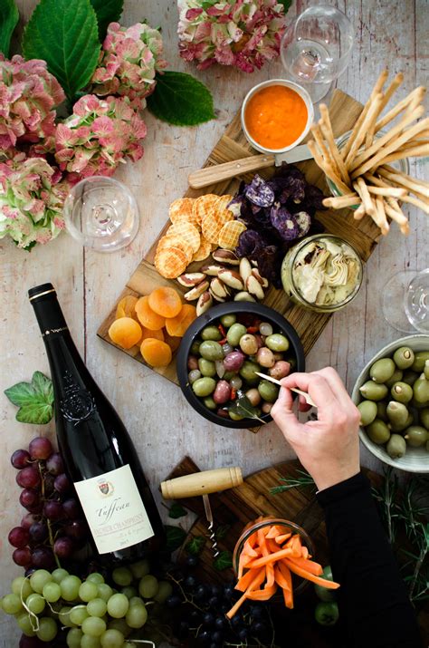 Please keep the following in mind when posting a comment: Plateau apéritif gourmand - Recette - Tangerine Zest