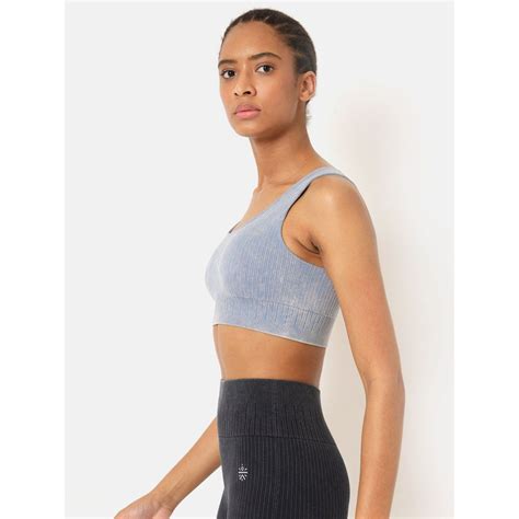 Cultsport Seamless Sky Sports Bra Buy Cultsport Seamless Sky Sports Bra Online At Best Price In