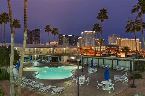 Hotels In Las Vegas Days Inn By Wyndham Las Vegas Wild Wild West