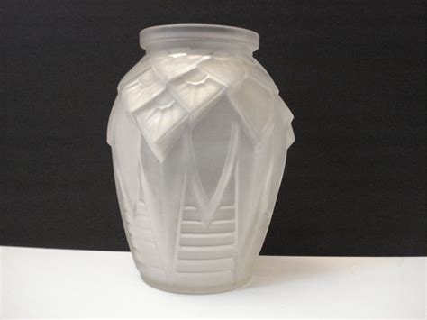 Muller Frères Luneville Pressed Moulded Glass Vase Catawiki