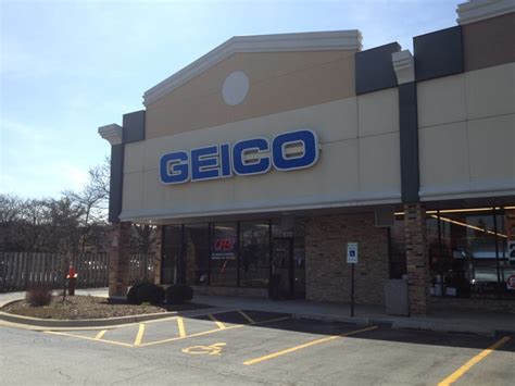 Geico's main customer service phone number is: GEICO Insurance - Insurance - 670 S Roselle Rd, Schaumburg, IL - Phone Number - Yelp