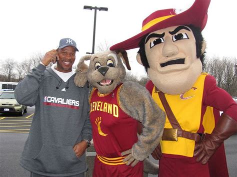Moondog And Sir Cc Cleveland Cavaliers Mascots Mascot Sports Team