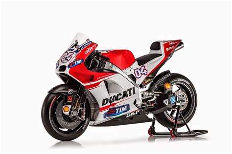 Jack miller rebajó el listón para poner un 1:53.387, ya a sólo 7 milésimas de aquella plusmarca de marc. Racing Cafè: Ducati Desmosedici GP15 Ducati MotoGP Team 2015