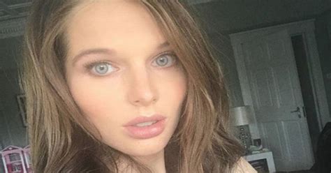 Helen Flanagan Strips Back The Glamour In Intimate Bedroom Snap Daily