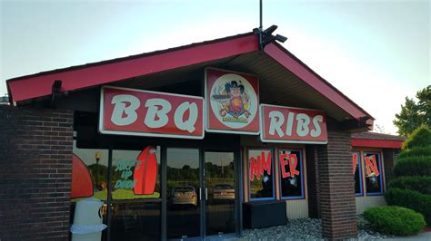 The Iconic Cubbys Restaurant Serves The Best Bbq In New Jersey